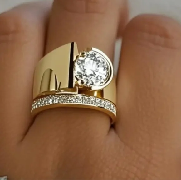 Macy's 18 Karat Gold-plated CZ Ring - Picture 2 of 3
